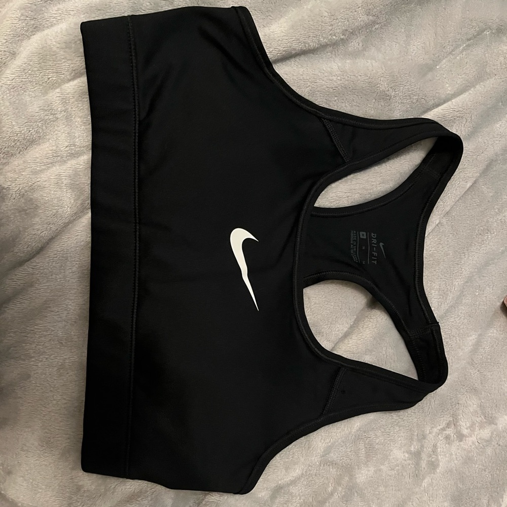 Black Nike sports bra